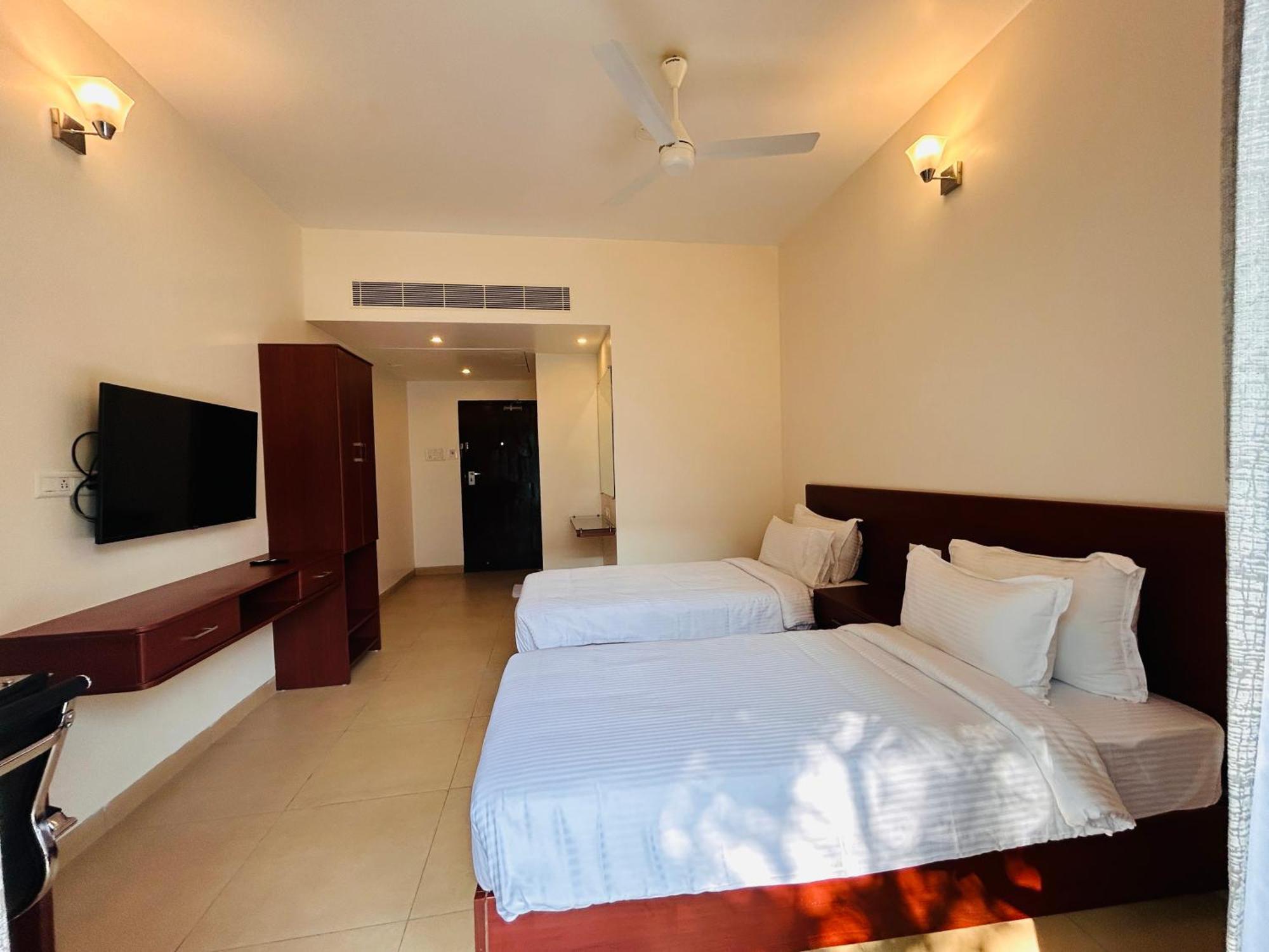 Le Miami Resort Puducherry Eksteriør billede